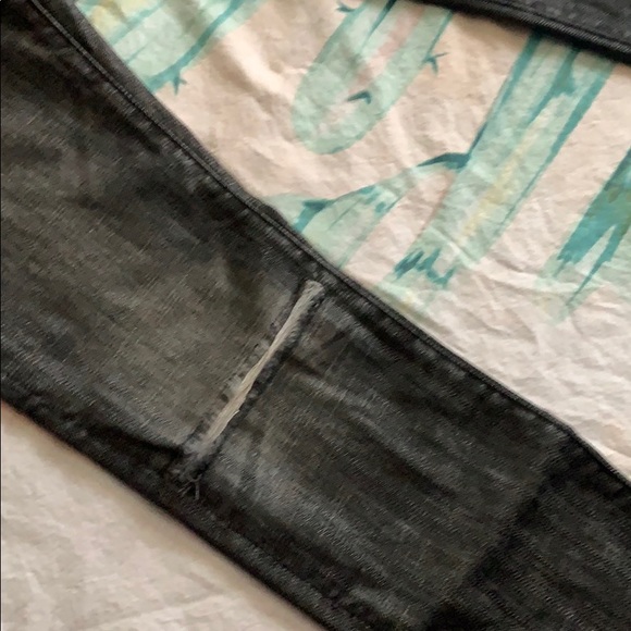 Guess Cropped Jeans Size 26 - Picture 2 of 8